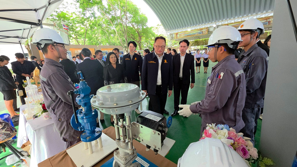 ศธ.ลุยอาชีวศึกษาระยอง! ดัน 4 นโยบาย ปั้นกำลังคนทักษะสูงรองรับ EEC