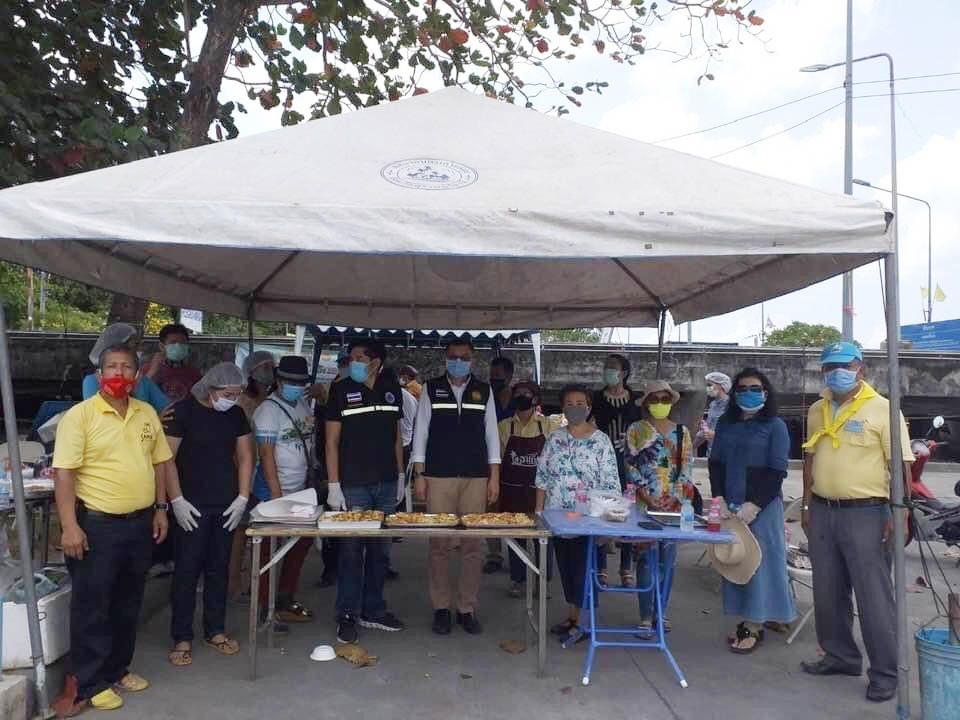 'ตลาดประชารัฐอำเภอเกาะสมุย' ตั้งจุดแจกข้าวไข่เจียวช่วยผู้รับผลกระทบโควิด  10-14 เม.ย.นี้