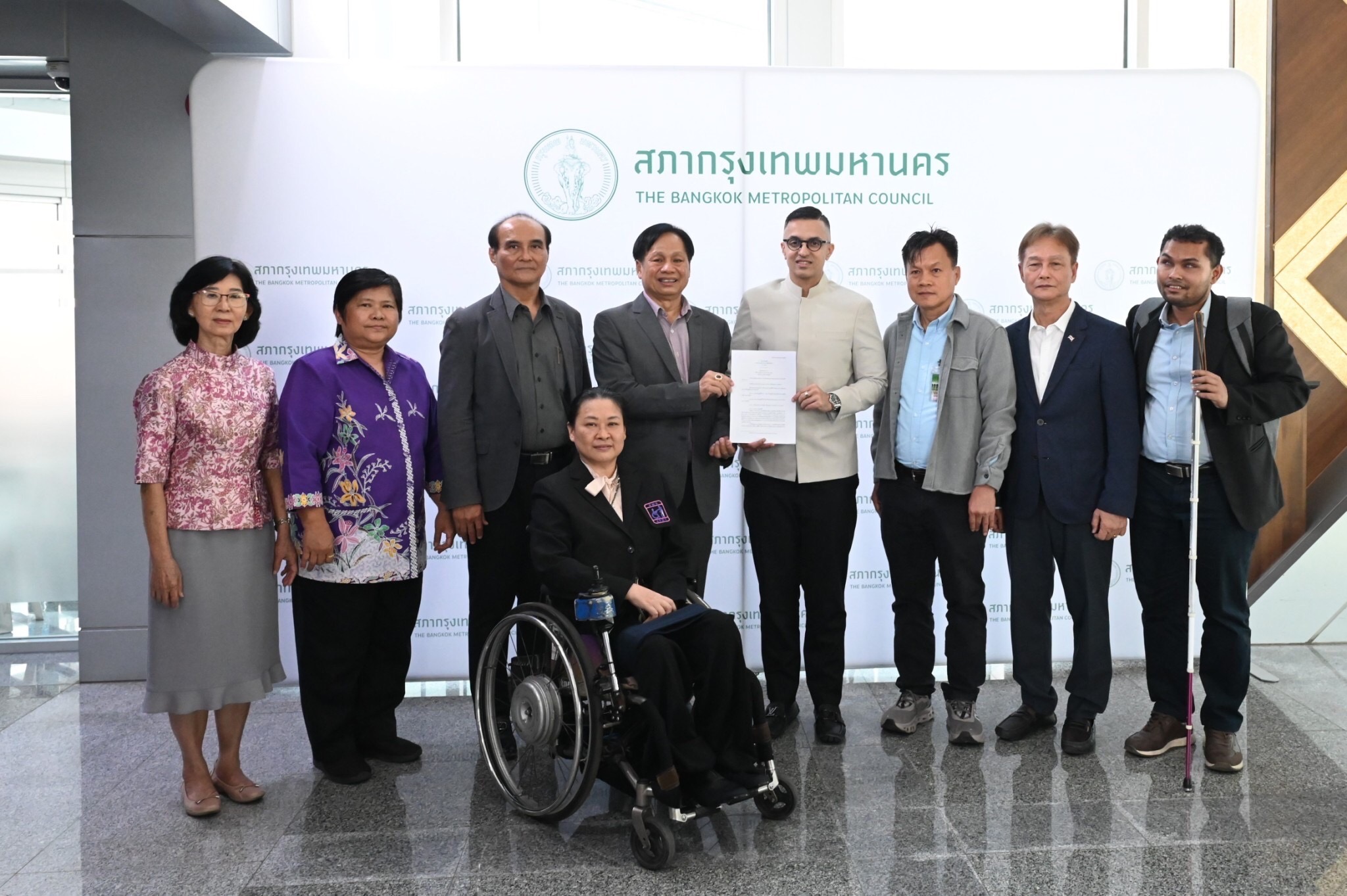 ดร.จอห์น หารือสมาคมสภาคนพิการฯ เตรียมดันร่างฯพัฒนาคุณภาพชีวิตเข้าสู่สภากทม.