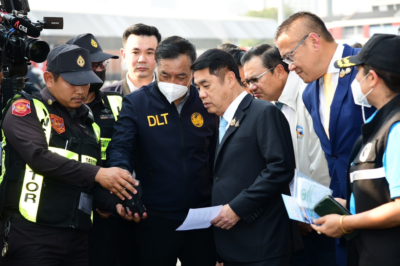 “สุริยะ” เปิดแผน3ระยะ รุกแก้ปัญหาฝุ่น PM 2.5 ขู่ฟันผู้กระทำผิดตามกฎหมายทันที