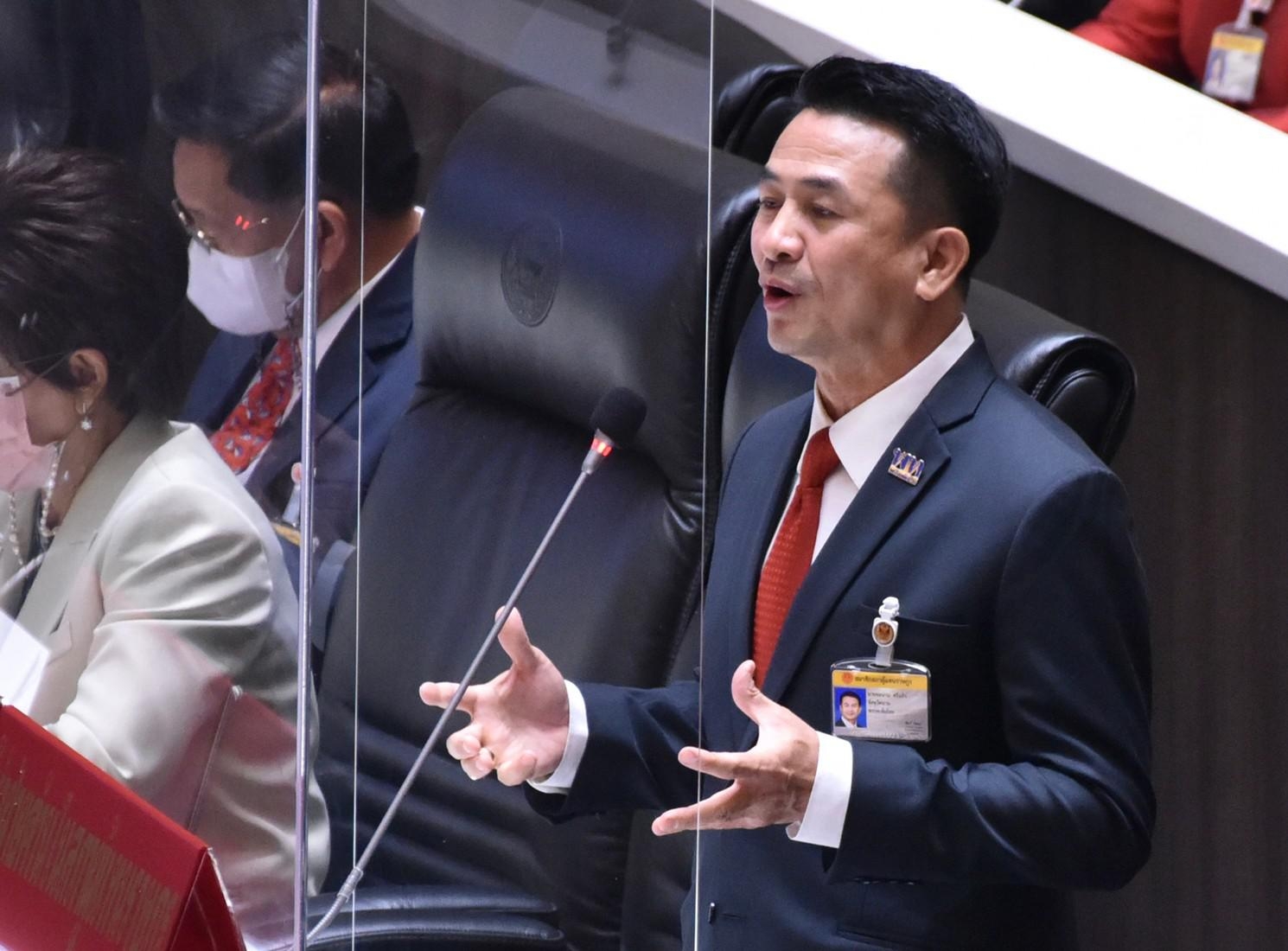 "นพ.ชลน่าน" เปิดข้อกล่าวหาครม.ล้มเหลวเข้าสู่ยุค "ข้าวของแพง ค่าแรงถูก" ซัดไร้ความสามารถ จี้ "ยุบสภาฯ-ลาออก" 