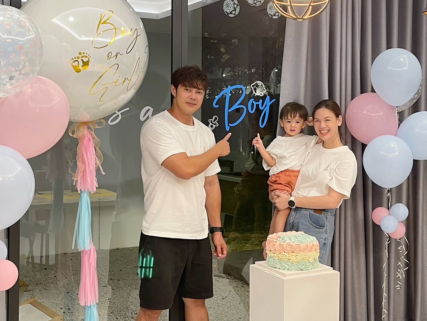 สมใจคุณพ่อ !! "แมน - เกล " จัดปาร์ตี้ Baby Shower เฉลยเพศลูกคนที่สองในวันสำคัญครบรอบแต่งงานปีที่  8 