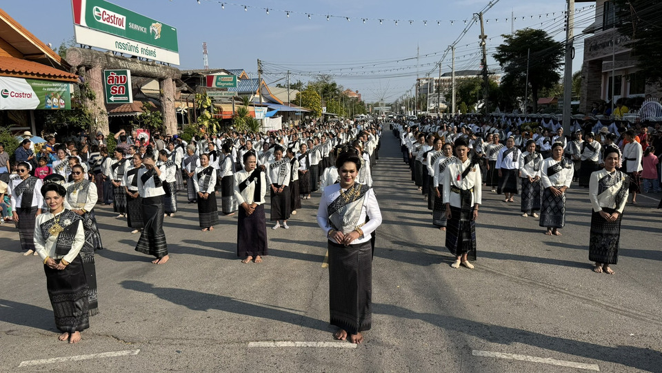 "บ้านเขว้า" จัดใหญ่! เปิดงานฉลองอนุสาวรีย์เจ้าพ่อพญาแล-บุญลอมข้าวใหญ่ ชู "ผ้าไหมล้ำค่า" ปั้นซอฟต์พาวเวอร์ชัยภูมิกระหึ่มโลก