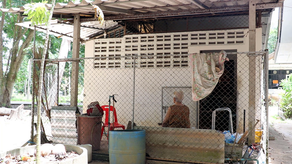 โดดเดี่ยว!! อดีตแม่ชีวัย 85 ปี บวช 20 ปีป่วยโรคหัวใจโตสึกแล้วยังต้องอยู่วัดลูกไม่รับเลี้ยง