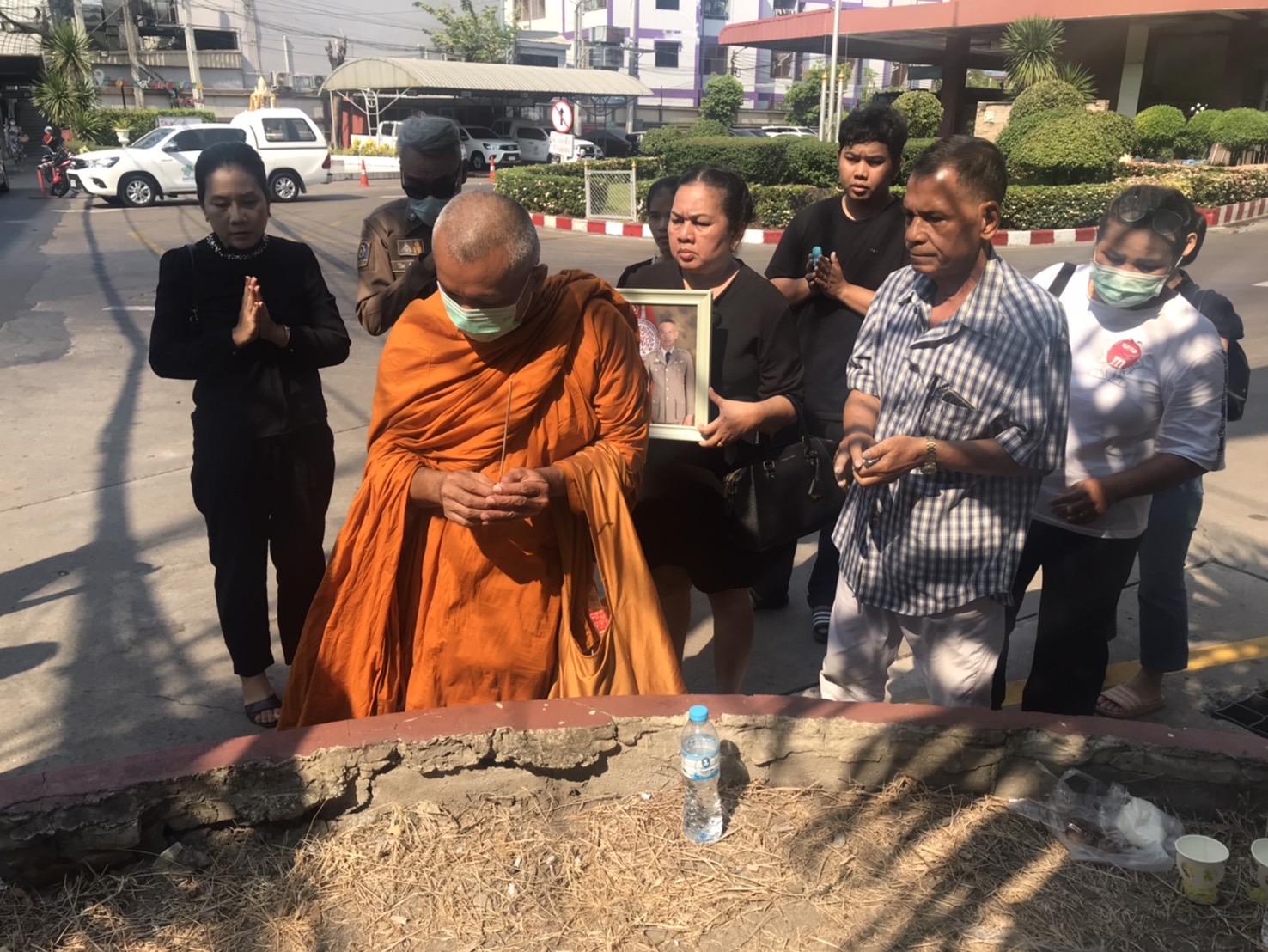 เชิญวิญญาณ ตร.จราจรบางเขนเหยื่อแท็กซี่เมาขับ