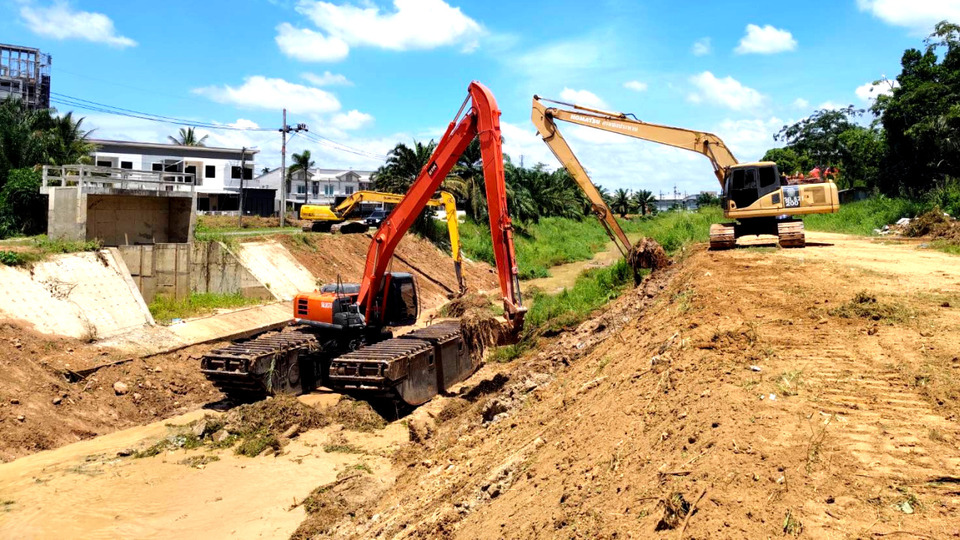 กรมชลฯ เร่งฟื้นฟูคลอง ร.1 สงขลา ตั้งเป้าระบายน้ำเต็มศักยภาพ พ.ย.นี้