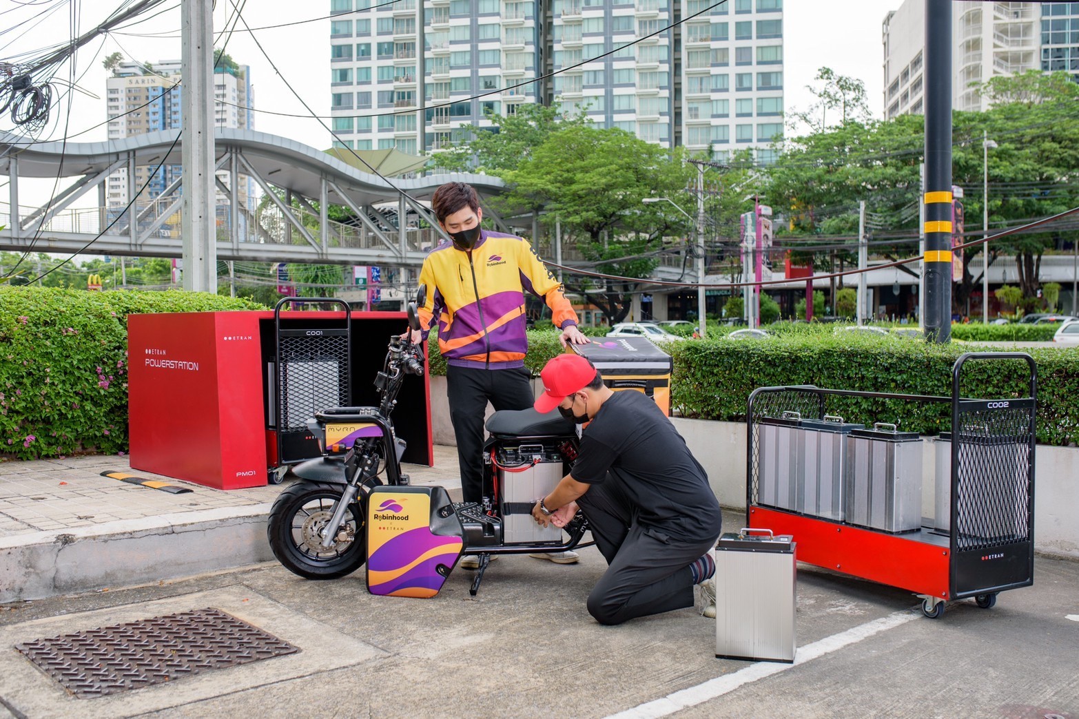“โรบินฮู้ด” ติดเครื่องโมเดล “Robinhood EV Bike” เปิดสถานีเปลี่ยนแบตเตอรี่เฟสแรก 14 จุดทั่วกรุงเทพฯ