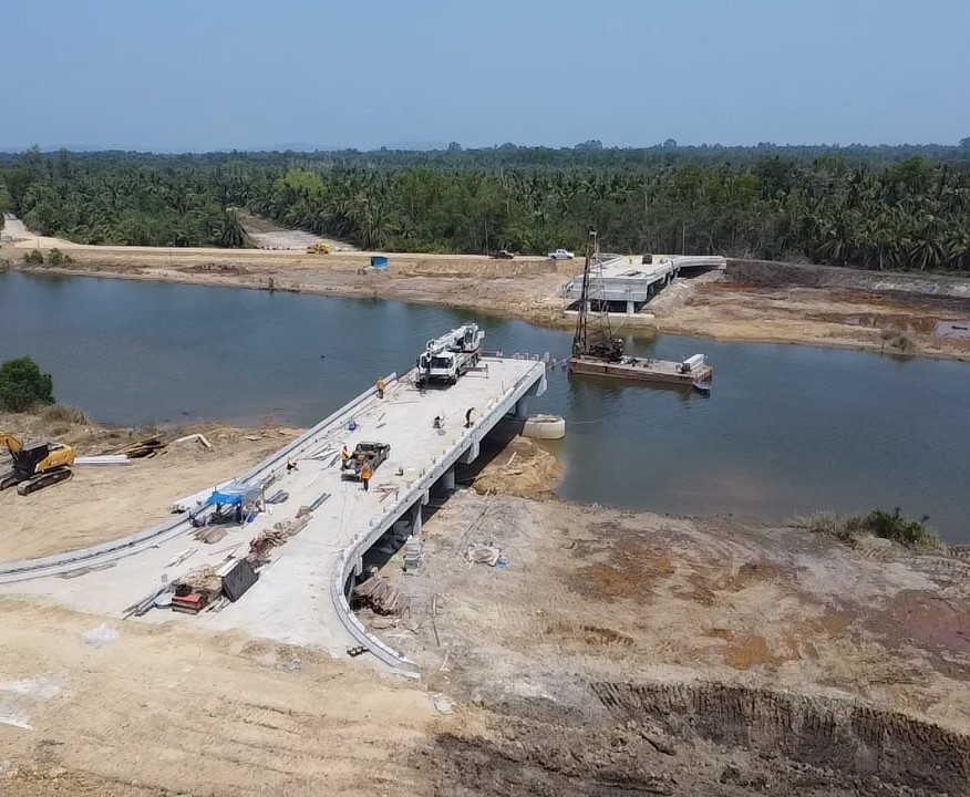 ทช.สร้างสะพานข้ามคลองผันน้ำคลองชุมพร จ.ชุมพร เร็วกว่าแผน คาดเสร็จปี 2567