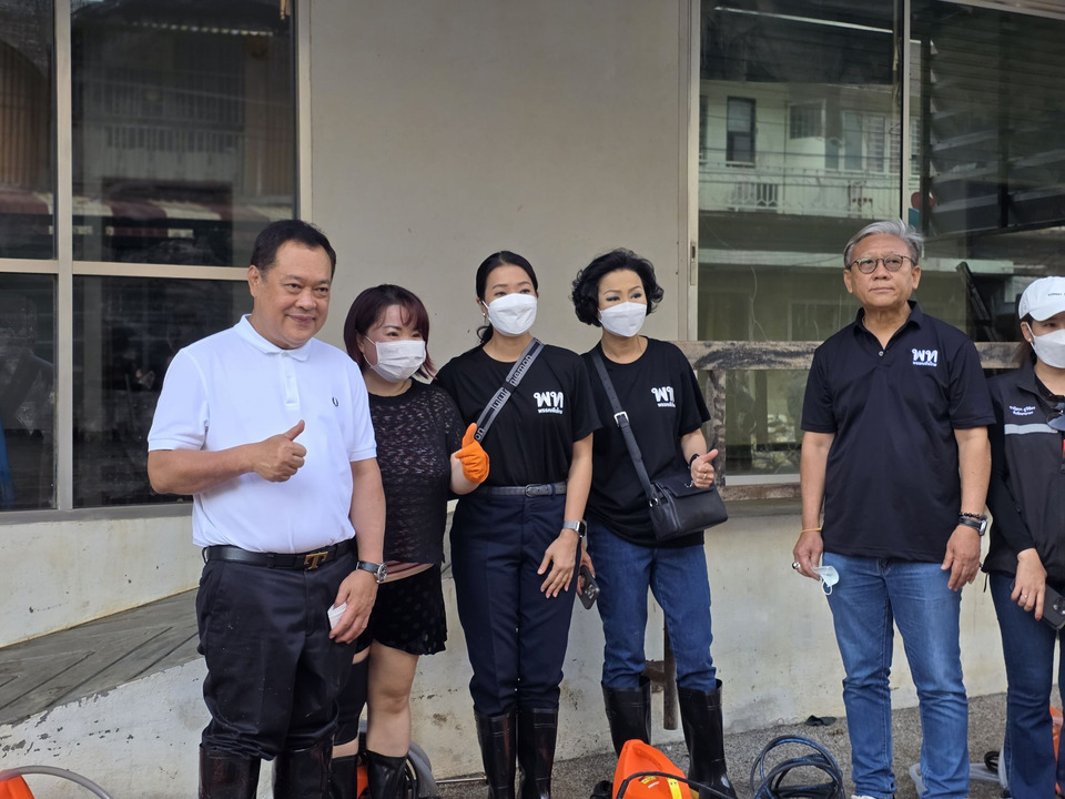 "ทวี-ธีรรัตน์"  นำทัพ “ประชาชาติ-เพื่อไทย” ผนึกกำลัง Kick off ฟื้นฟูหาดใหญ่
