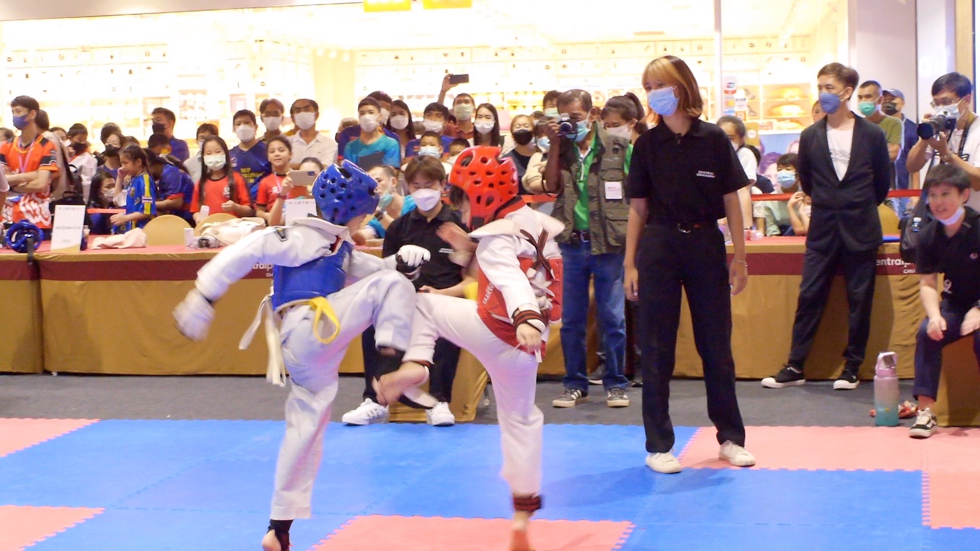 แข่งเทควันโดเด็กสุดสนุกไม่แพ้ผู้ใหญ่ ในการแข่ง Chiangrai Sport City Taekwondo Championships 2022