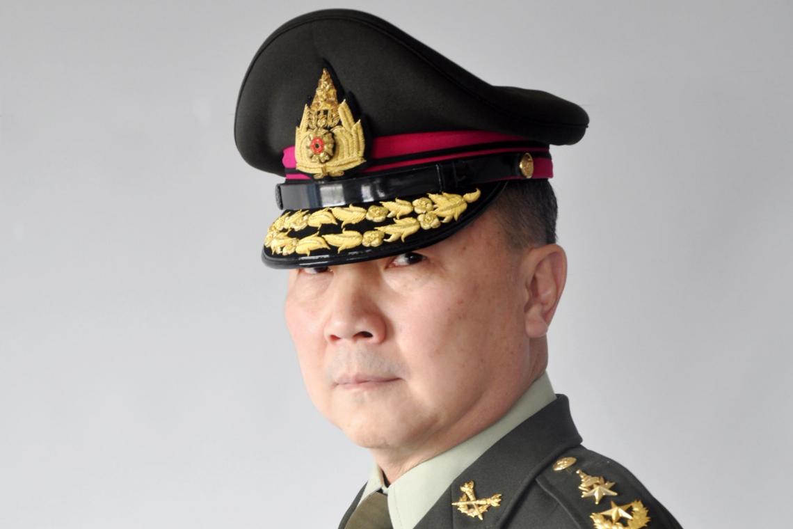 รพ.มงกุฎวัฒนะไล่ออกแพทย์หญิงร่วมลงชื่อแถลงการณ์สลายม็อบ16ตุลา