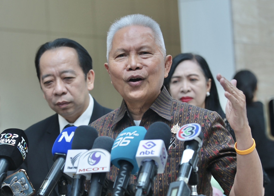“โสภณ” ลุยตรวจน้ำท่วมรัฐสภา! ชี้จุดสังเกต “ออกแบบไม่เหมาะสม” ท่อเล็กระบายไม่ทัน สั่งคุมเข้มมาตรการคัดแยกขยะ-ห้ามทิ้งเรี่ยราด