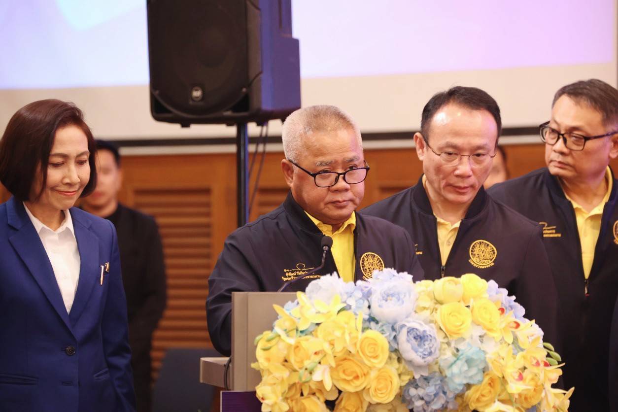 ถกปรับค่าจ้าง 400 บาท "ปลัดแรงงาน" นัดประชุมบอร์ดไตรภาคี 11-12 ธ.ค.นี้