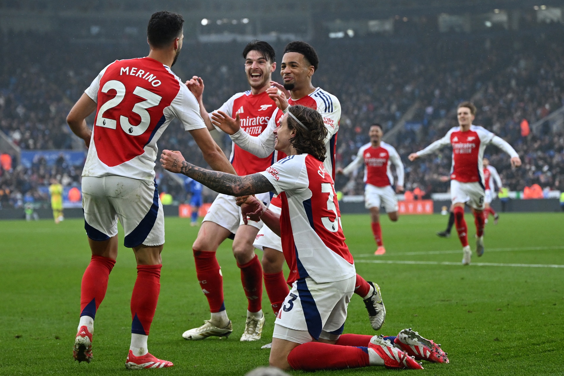 'ปืนใหญ่' เฮ! บุกทุบ "จิ้งจอกสยาม" 2-0 จี้ “ลิเวอร์พูล” 4 แต้ม 