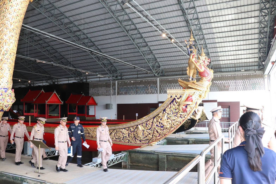 "กองทัพเรือ" เตรียมขบวนพยุหยาตราทางชลมารค 2569 พระราชพิธีมหามงคล "ในหลวง-พระราชินี" เสด็จถวายผ้าพระกฐิน วัดอรุณฯ