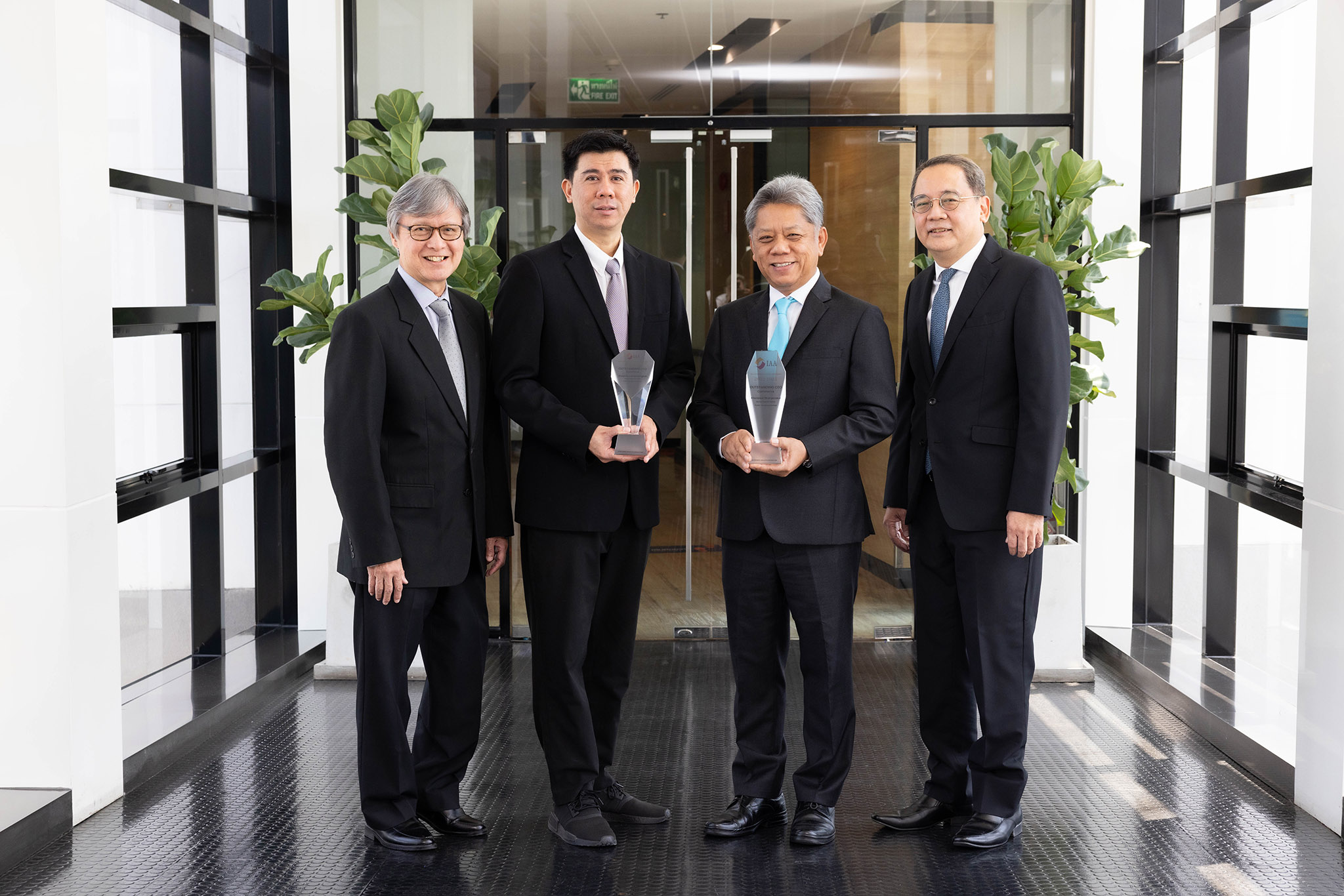 โฮมโปร คว้า 2 รางวัล : Outstanding CEO , CFO  ในงาน IAA Awards for Listed Companies 2022 - 2023 สะท้อนวิสัยทัศน์อันเป็นเลิศในการบริหารจัดการธุรกิจและการเงิน