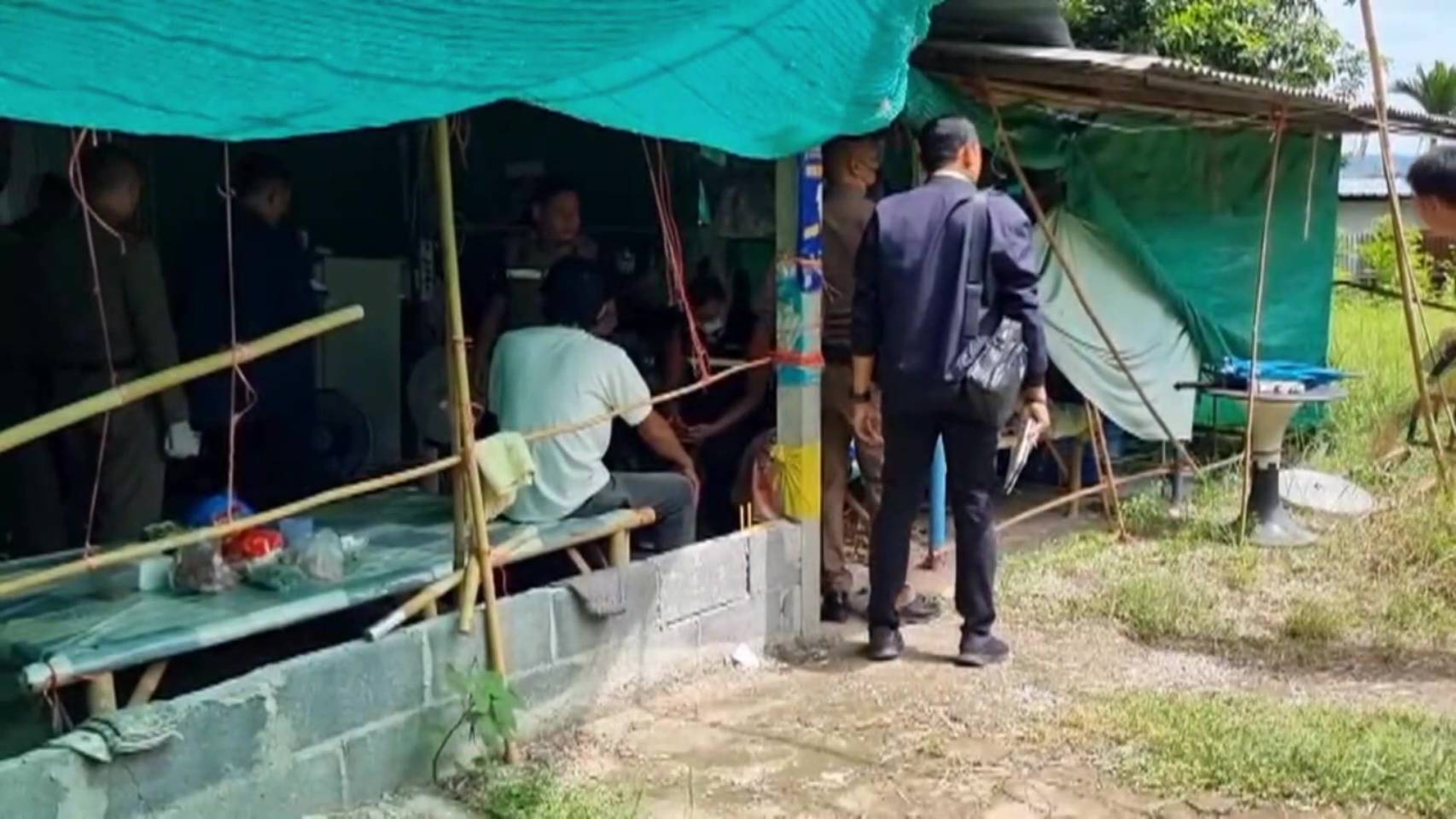 สระบุรี ตำรวจยังเร่งคลี่ปมฆ่าปาดคอเด็ก14 ปีดับคาบ้าน พ่อสาหัส