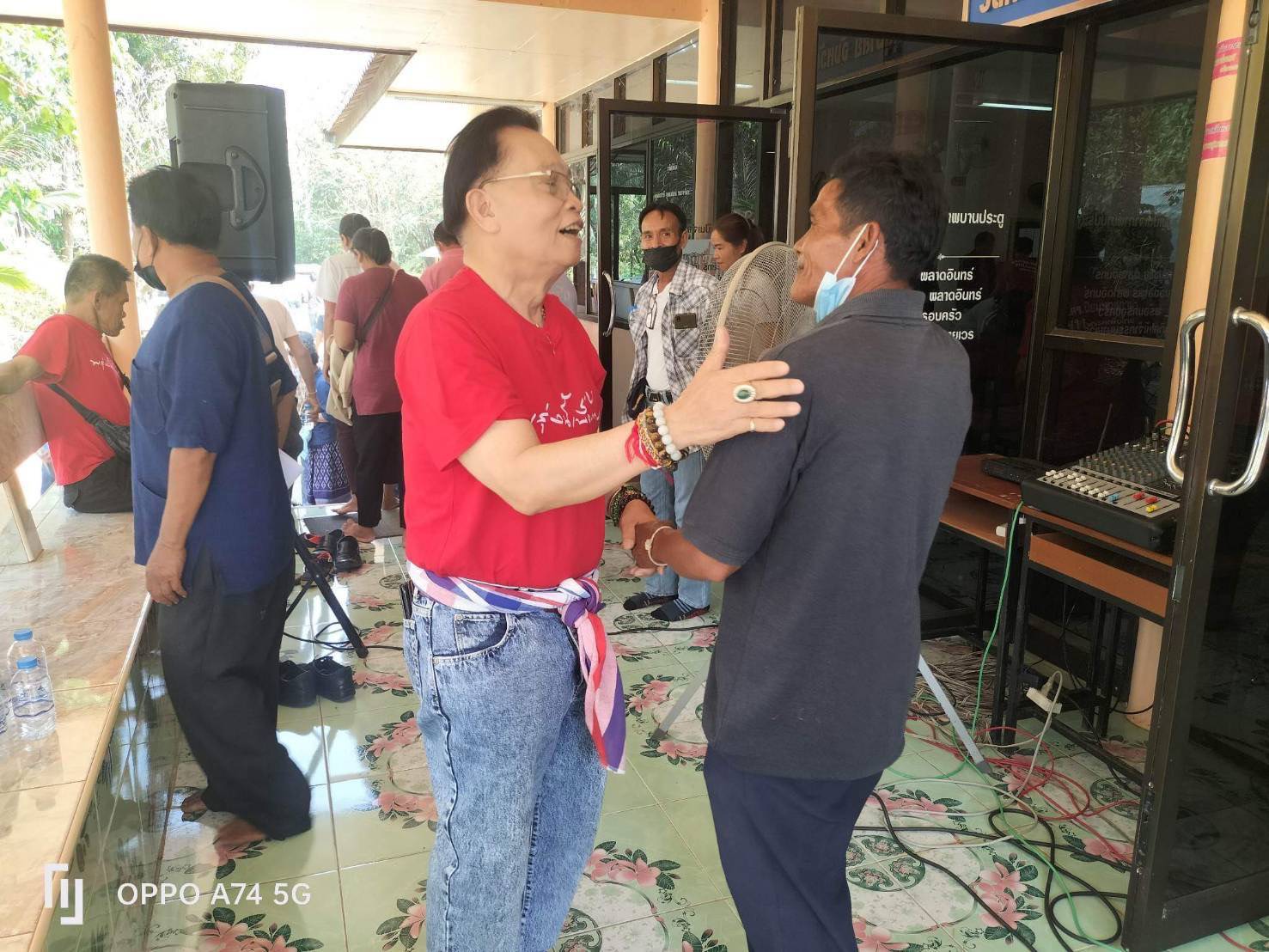 สกลนคร แกนนำขานรับ มหานิยมลงพื้นที่นำนโยบายเพื่อไทย ประกาศแลนด์สไลด์