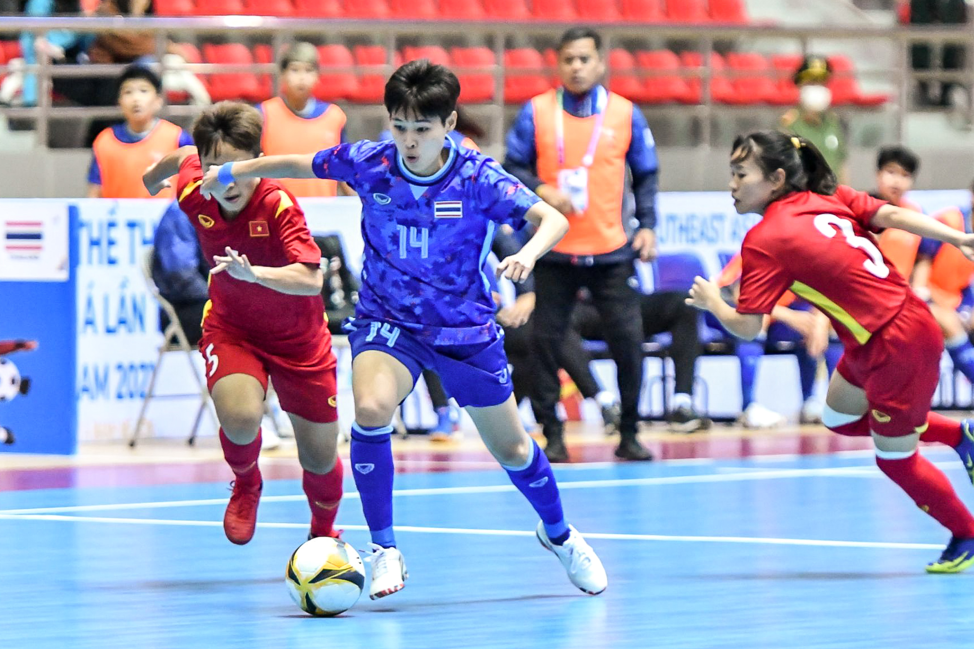 สุดเจ๋ง! "ฟุตซอลหญิง" เชือด เวียดนาม 2-1 คว้าเหรียญทองซีเกมส์ สมัย 5