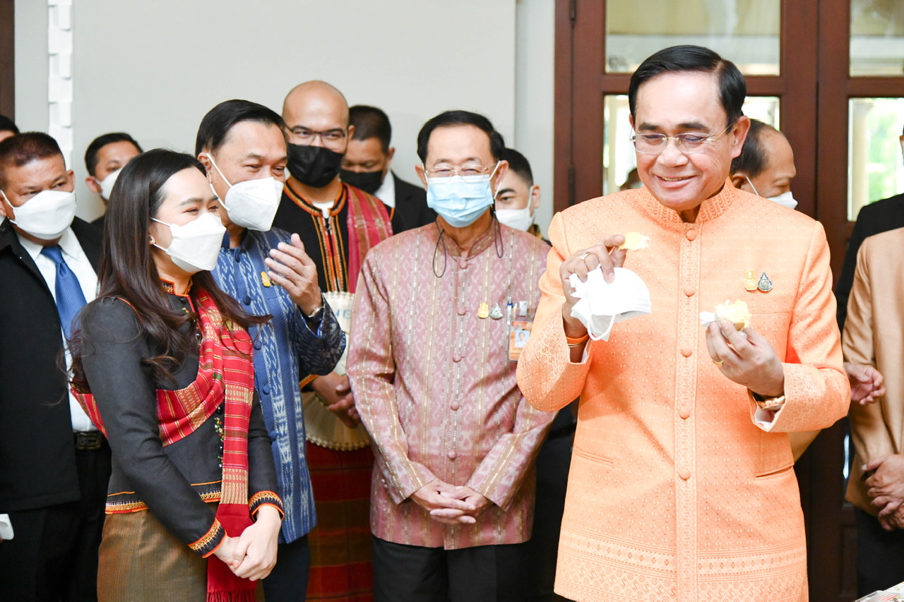 นายกฯ ชื่นชมเกษตร-วิสาหกิจชุมชน พร้อมชวนคนไทยร่วมเทศกาลทุเรียนภูเขาไฟศรีสะเกษวันที่ 9-15 มิ.ย.นี้