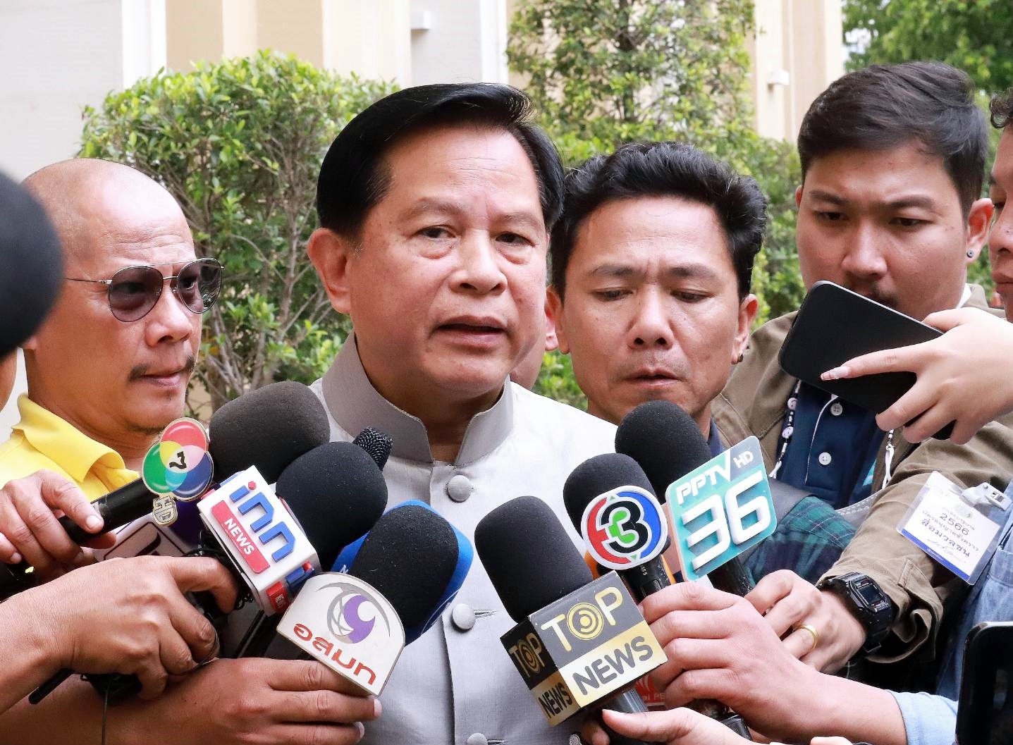 “พีระพันธุ์” ลั่นลดราคาเบนซิน ทําไม่ยาก พยายามให้มีผลปลายปีนี้ จ่อถกกรมศุลกากรพรุ่งนี้ 