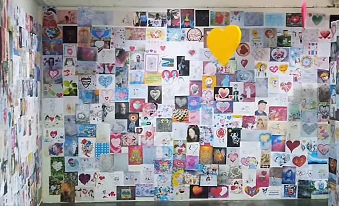 “วาดด้วยหัวใจ ให้นักรบชุดขาว" ขัวศิลปะนิทรรศการห้องแห่งกำลังใจ