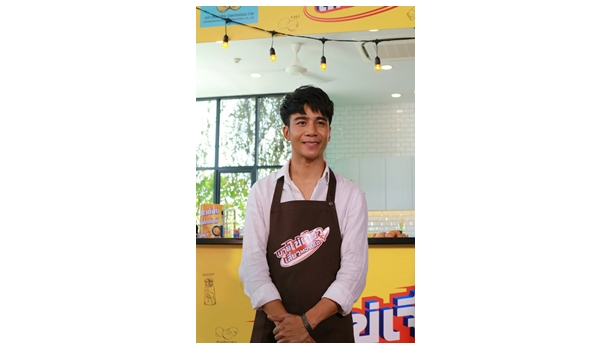 “ก้อง ห้วยไร่” มอบเงินแสนเป็นของขวัญ หลังพ่อเลิกบุหรี่ตามสัญญา