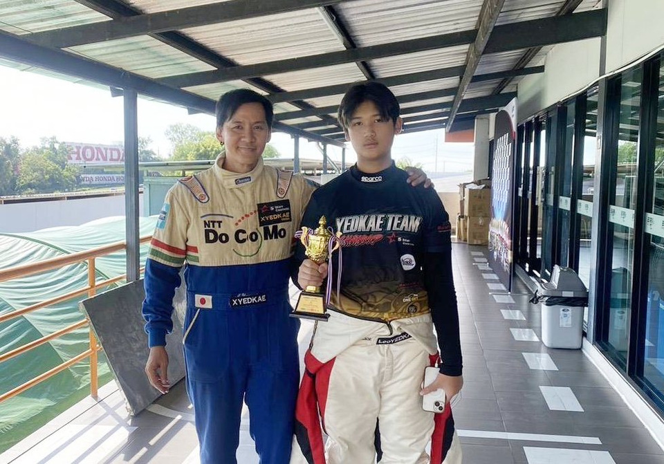 "เอ็กซ์ อัศนัย" สุดปลื้ม!!! "น้องลีโอ" คว้าถ้วยรางวัล "Toyo Tires Explorar Racing Car Thailand 2025 Event 5"