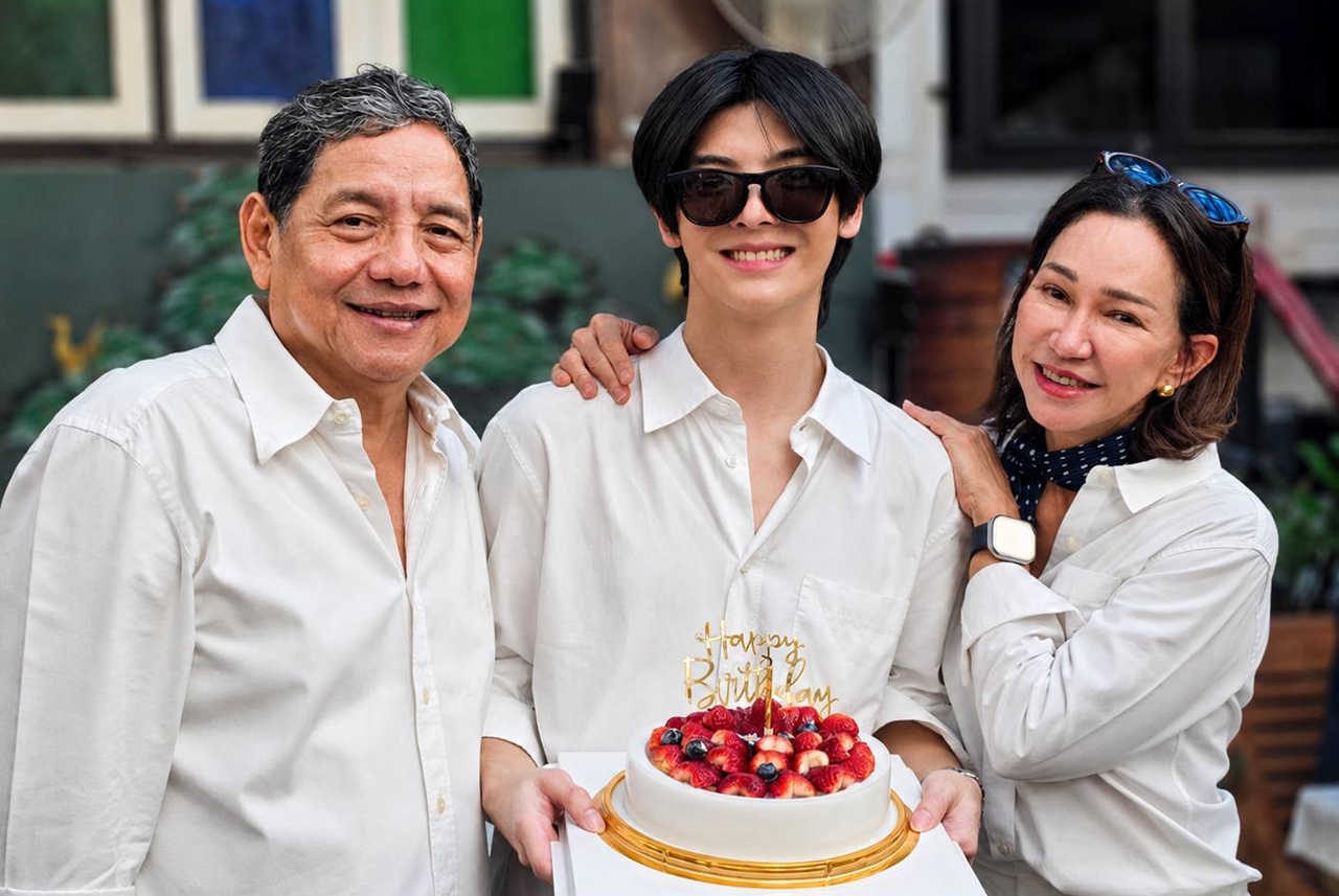 “ดี้ ปัทมา-เอ๋-กษมา” นำทีมทำบุญวันเกิด “นัตเตอร์-ธนภูมิ” พร้อมเพื่อนนักแสดง-แฟนคลับสุดอบอุ่น