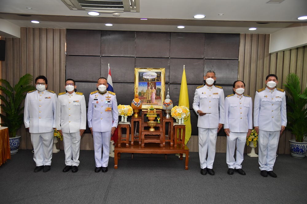 “ในหลวง-พระราชินี” พระราชทานพระราชทรัพย์ส่วนพระองค์ แก่คณะสัตวแพทยศาสตร์ เพื่อใช้งาน ณ โรงพยาบาลสัตว์ มหาวิทยาลัยเกษตรศาสตร์ ทั้ง 5 แห่ง