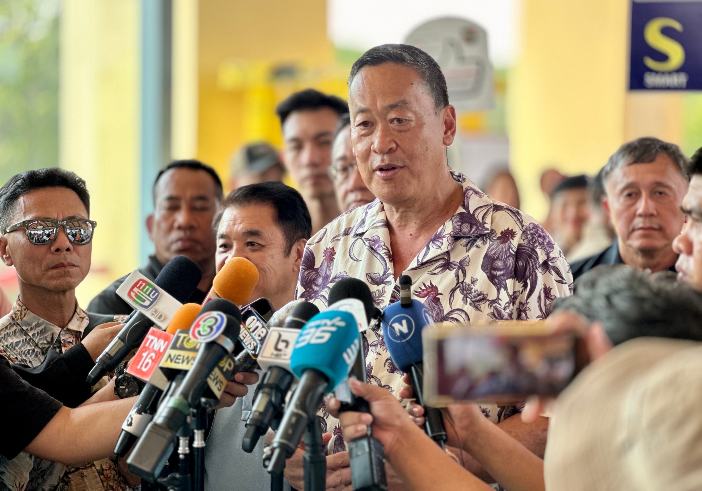 “เศรษฐา” ยัน ไม่จริงข่าวลือคนแห่ถอนเงิน ชี้ ธ.ก.ส. แถลงมีความพร้อม ย้ำทุกอย่างถูกกฎหมาย-ตรวจสอบได้