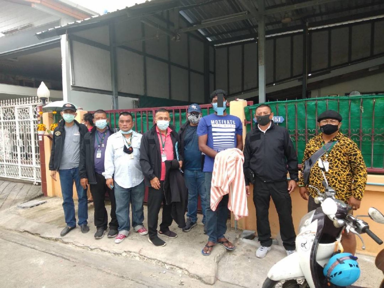 รวบอาบัง นายหน้าหาสัตว์ป่าตามออเดอร์พร้อมลูกเสือดาว