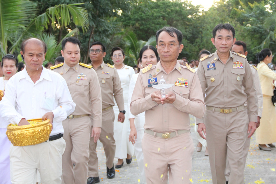 อัญเชิญพระบรมสารีริกธาตุ ประดิษฐาน ณ พระบรมธาตุโลกนาถเจดีย์ วัดโคกสมบูรณ์ ร้อยเอ็ด 