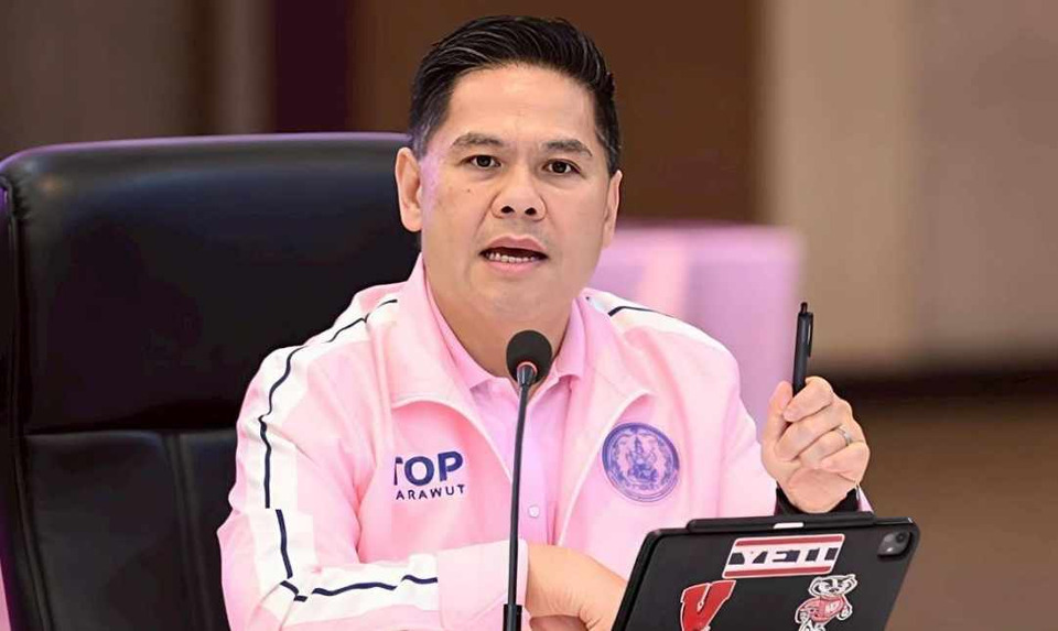 "ท็อป วราวุธ’" ปฏิเสธข่าวควบรวมเพื่อไทย ยัน 10 เสียง ชทพ.ยังเหนียวแน่น ขอบคุณคนให้ข่าวให้เกียรติ