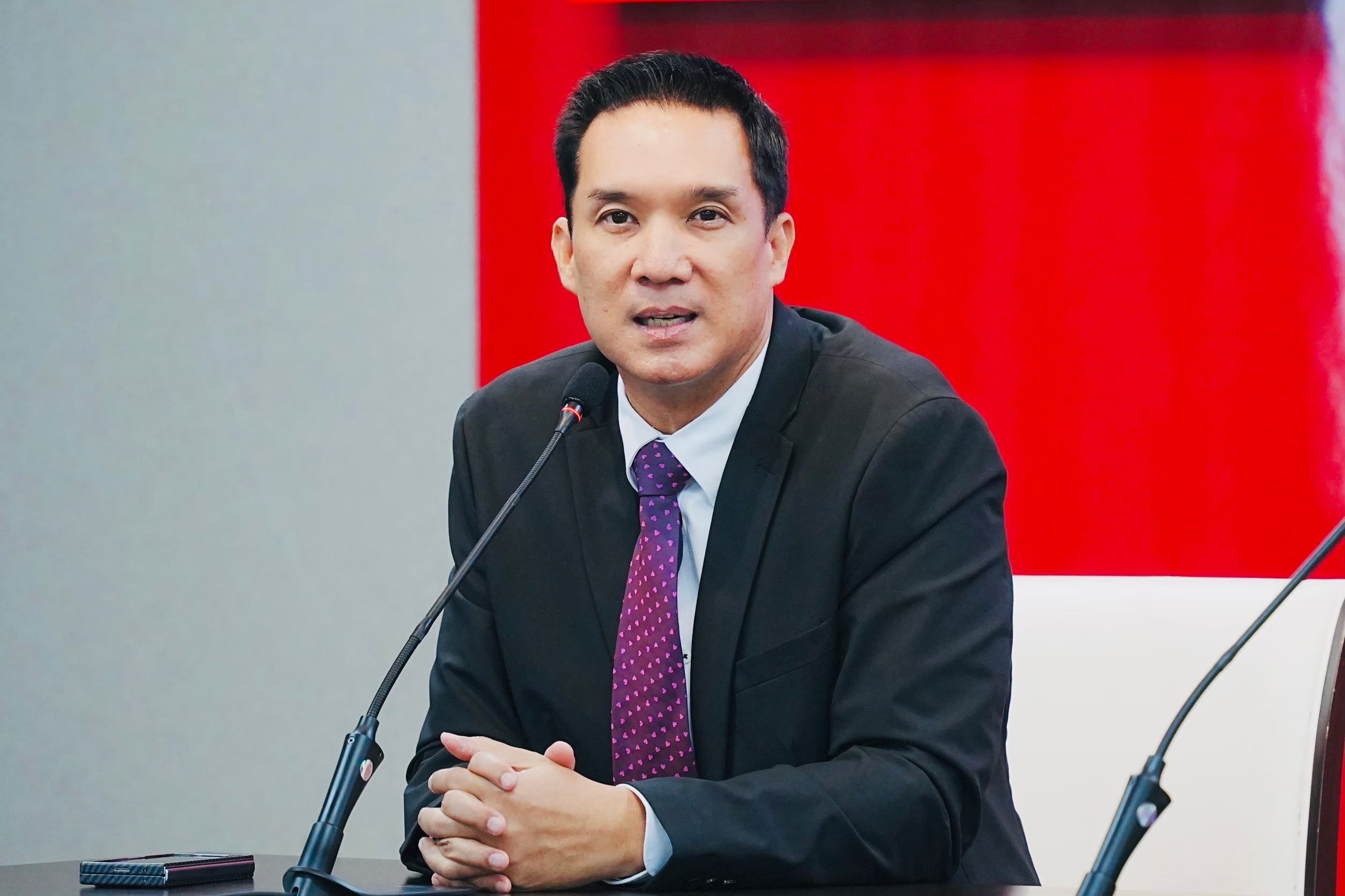 "พท." ยันทุ่นระเบิดช่องบก เป็นของใหม่ "กต." เตรียมเสนอรายงานให้ "UN" 