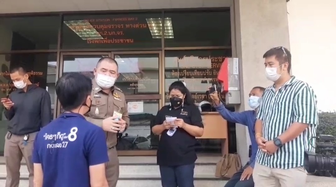 ตำรวจยันผลตรวจแอลกอฮอล์ในร่างกายเกินกว่ากฏหมายกำหนด นักธุรกิจหนุ่มซิ่งเบนซ์ป้าย​แดงชนเก๋งดับ3ศพ แม่คนตายเตรียมรับศพกลับสุพรรณบุรี 