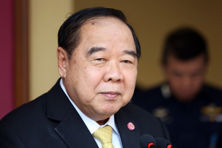 “บิ๊กป้อม” บอกไม่รู้คลิปเสียงล่อซื้อ สส.อดีตพรรคอนาคตใหม่ บอกไปถาม “เจ้าตัว” เอง