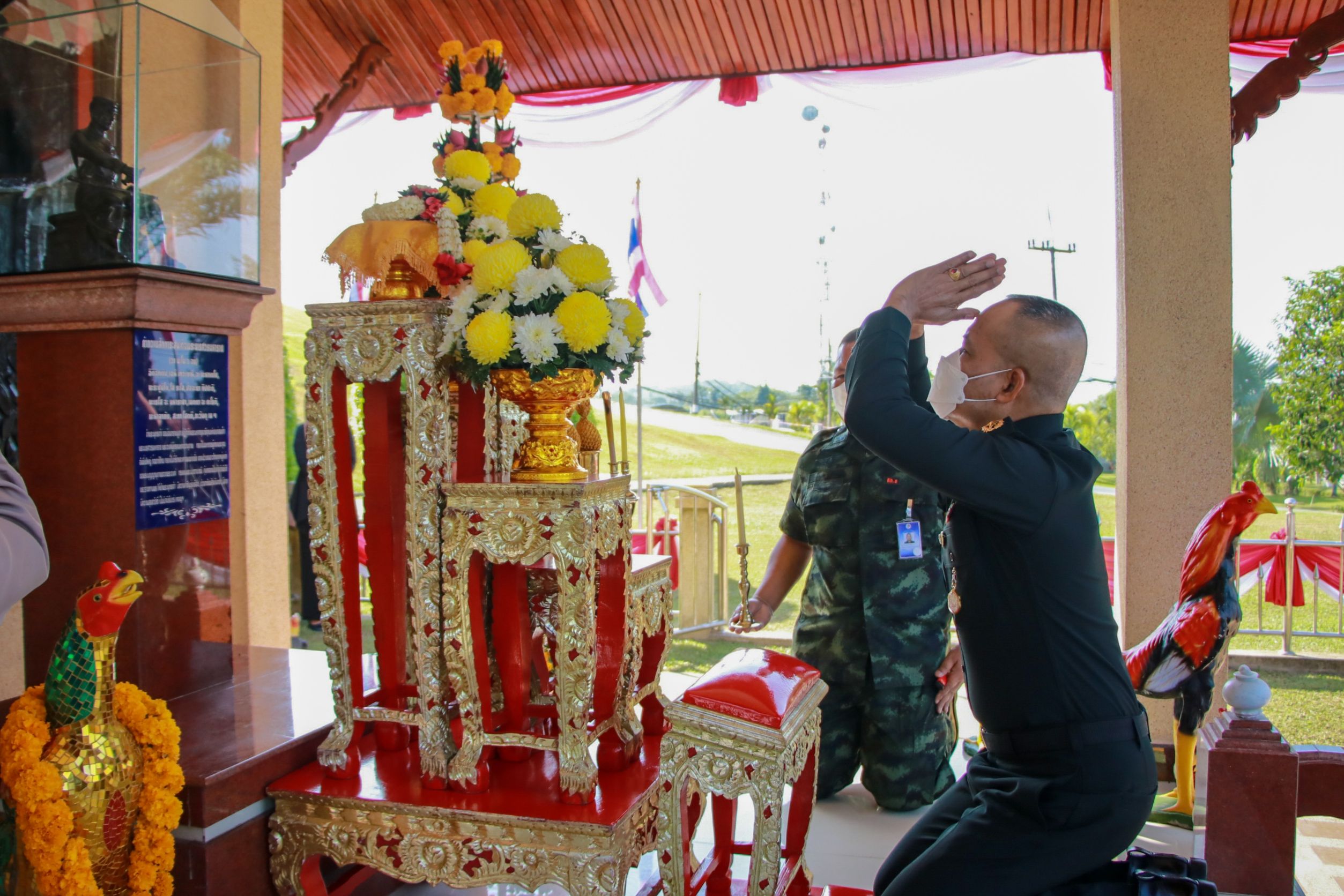 กองอำนวยการรักษาความมั่นคงภายในภาค 4 ส่วนหน้า  จัดพิธีบวงสรวงสมเด็จพระนเรศวรมหาราช เนื่องในวันกองทัพไทย