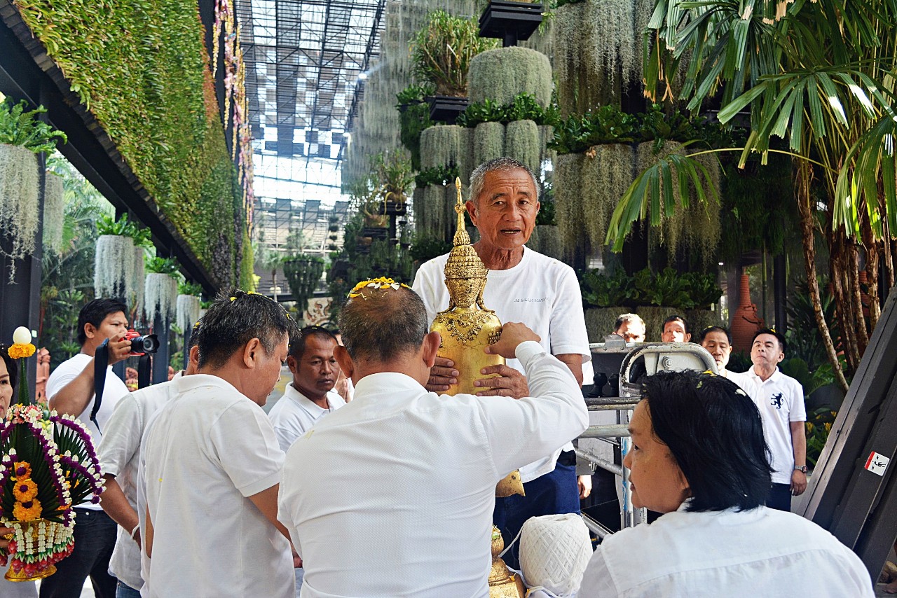 สวนนงนุชพัทยาอัญเชิญพระประจำวันเกิดขึ้นซุ้ม สร้างศรัทธาจรรโลงพระพุทธศาสนา​