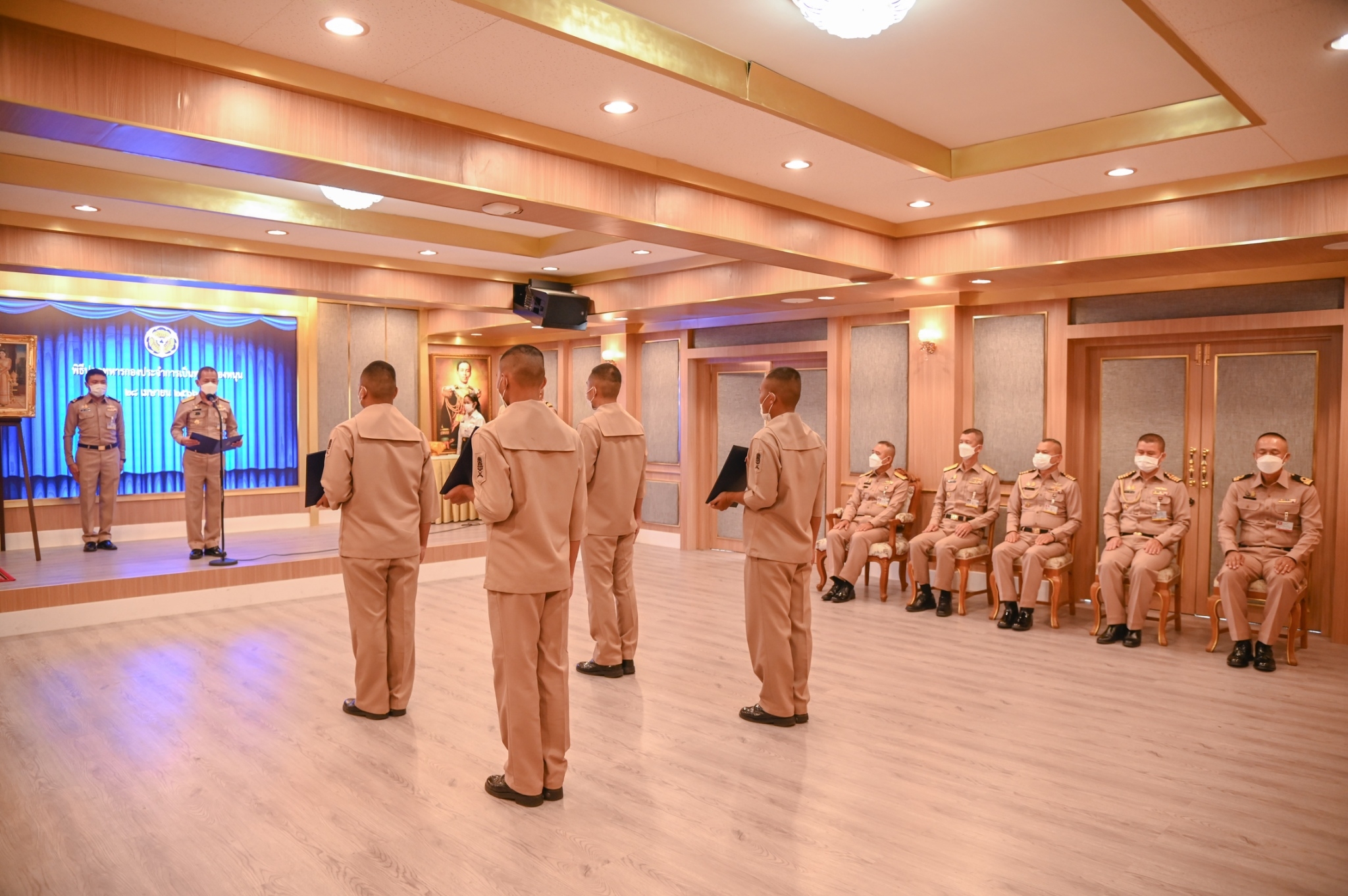 โรงเรียนนายเรือจัดพิธีปลดทหารกองประจำการที่ครบกำหนดปลดประจำการเป็นทหารกองหนุน