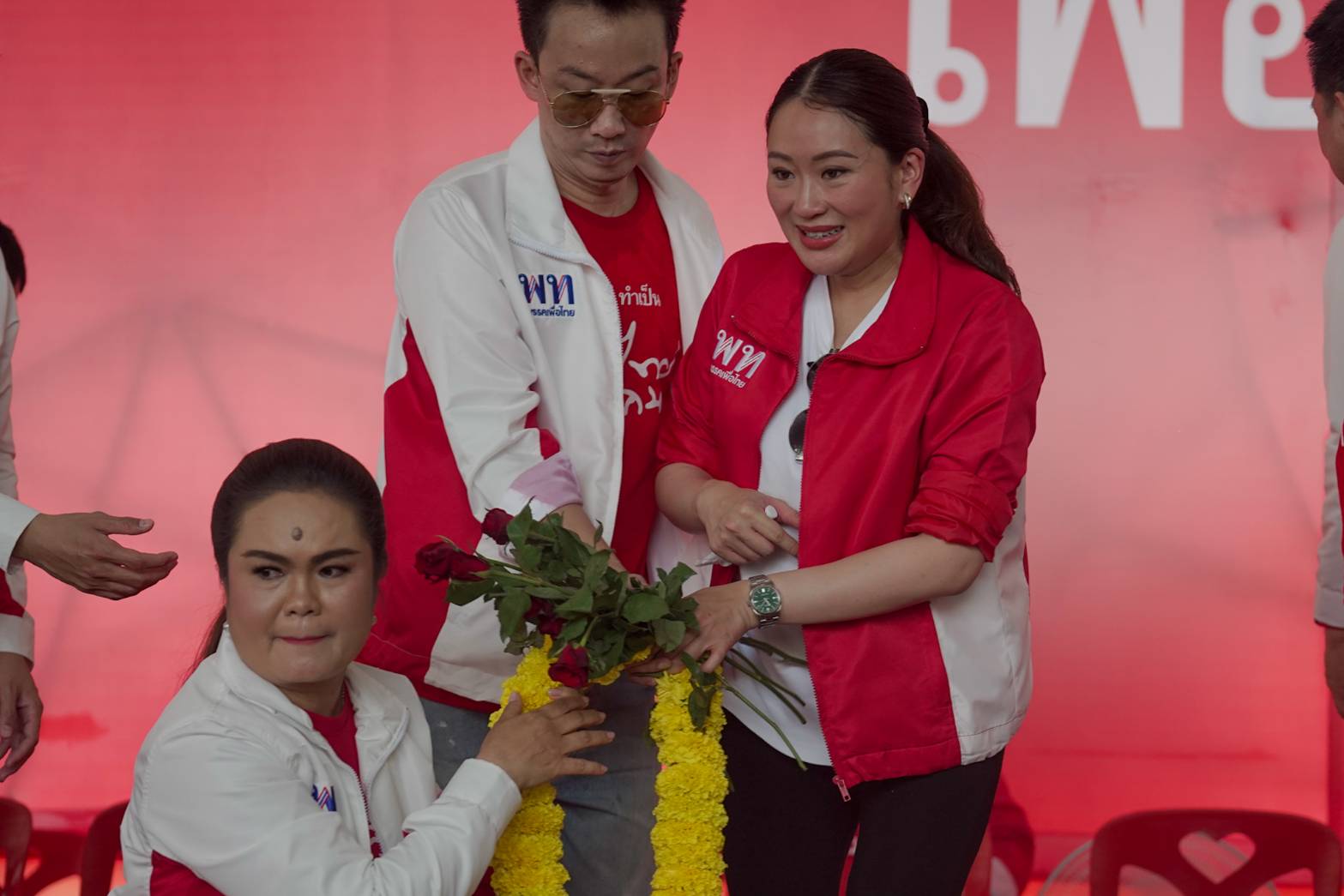 "อุ๊งอิ๊ง" ขึ้นเวทีปราศรัยพิษณุโลก ชู "นโยบายเกษตร 3ดี"  ดันสนามบินพิษณุโลก เป็นสนามบินนานาชาติ