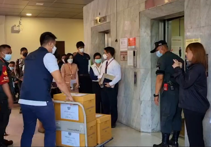 DSIนำตัว"ปราปต์ปฎล"กับพวก 9 คนพร้อมสำนวนส่งอัยการสั่งฟ้องข้อหาร่วมกันฟอกเงิน" Forex-3D"