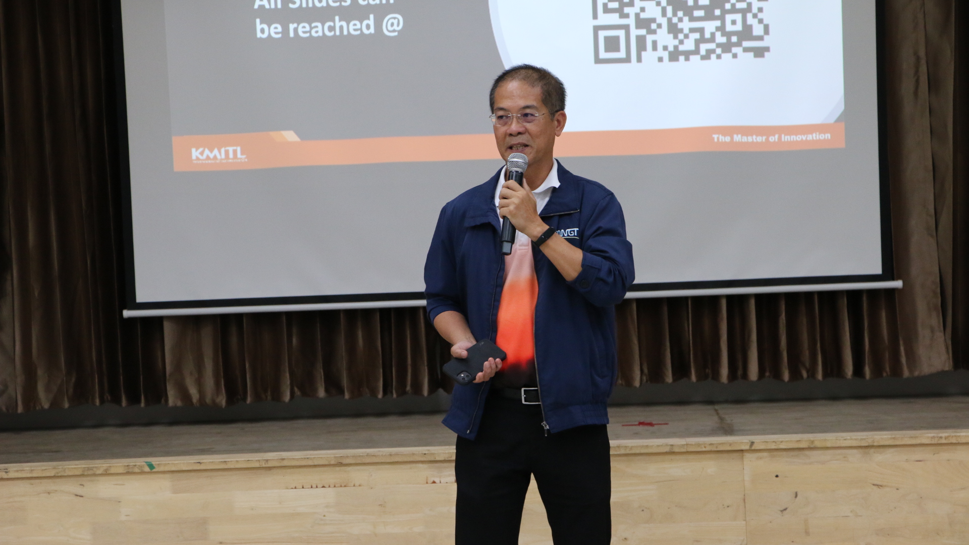 ม.ราชภัฏ โคราช นำนักศึกษาลงพื้นที่พัฒนาท้องถิ่นแบบองค์รวมช่วยชาวหนองระเวียง พื้นที่ชายของเมือง พึ่งพาตนเองสู้วิกฤติโควิด-19