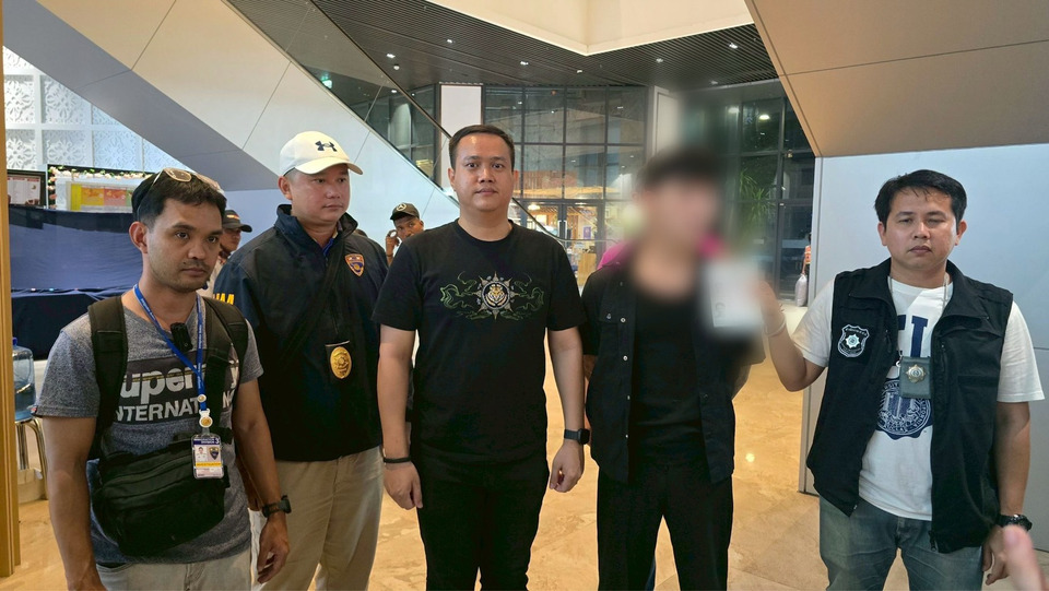 สกู๊ป : "ตม.3" บุกจับ "สแกมเมอร์เกาหลี" คาคอนโดหรูย่านห้วยขวาง 