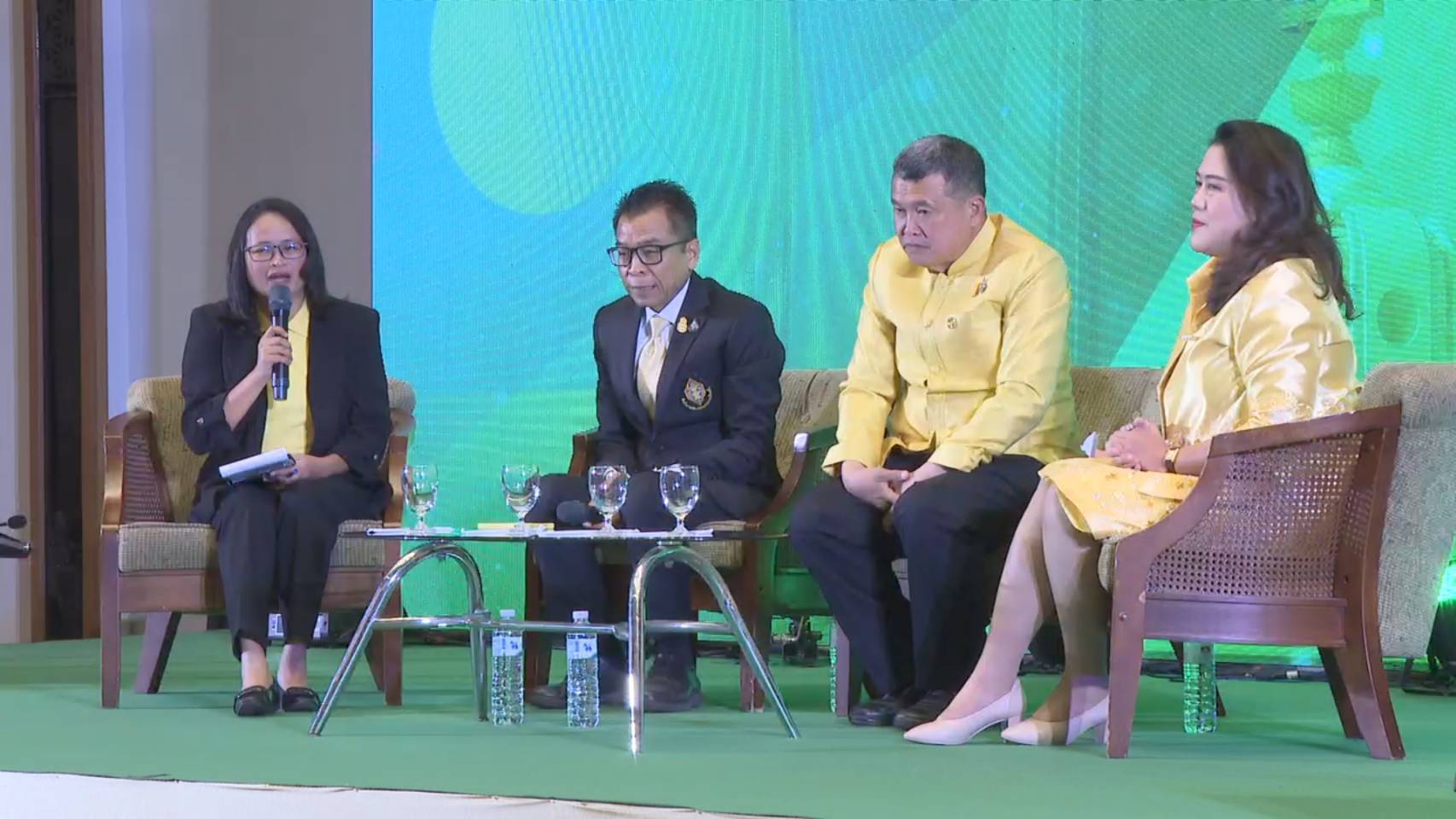 "กกต. - มหาดไทย - กรมประชาฯ" จัดเสวนาเตรียมพร้อมเลือก สว. 67  "เลขาฯกกต." เชื่อมือผู้ว่าฯ มีศักยภาพพอ "ปลัด มท." ลั่นพร้อมตั้งแต่ยังไม่เริ่ม