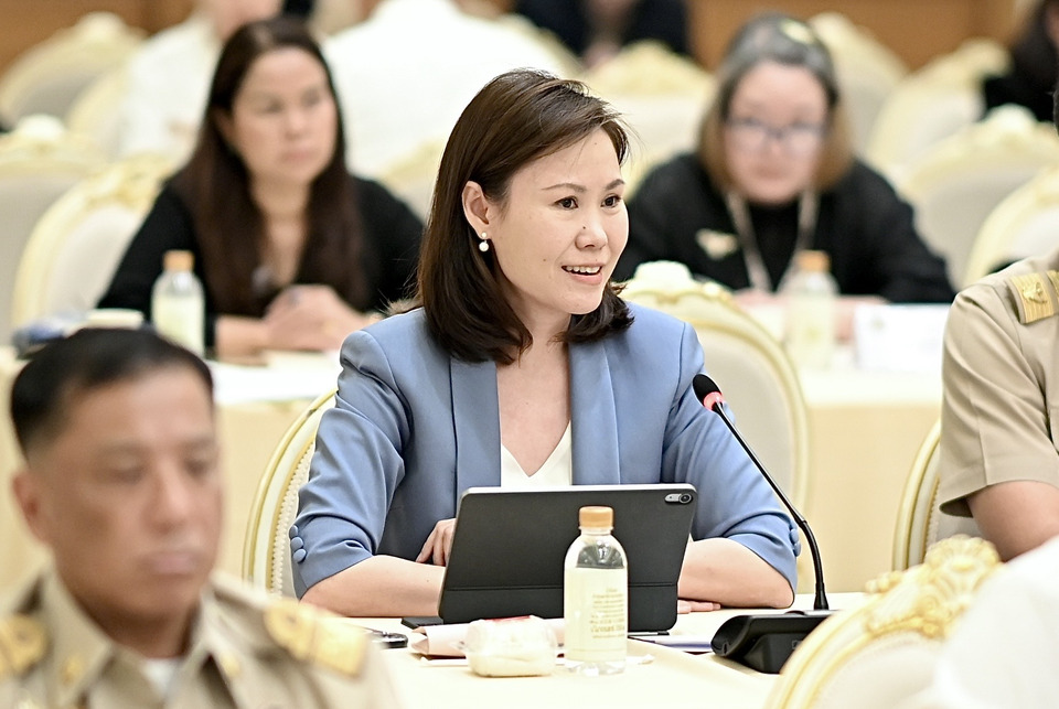 ‘ศบก.’ เปิดตัว ‘โบว์ ณัฏฐา’ ทำหน้าที่โฆษก พร้อมเปิดเพจรวมศูนย์ข้อมูลที่เดียว แจงสถานการณ์น้ำมันรอบด้าน-เฟคนิวส์