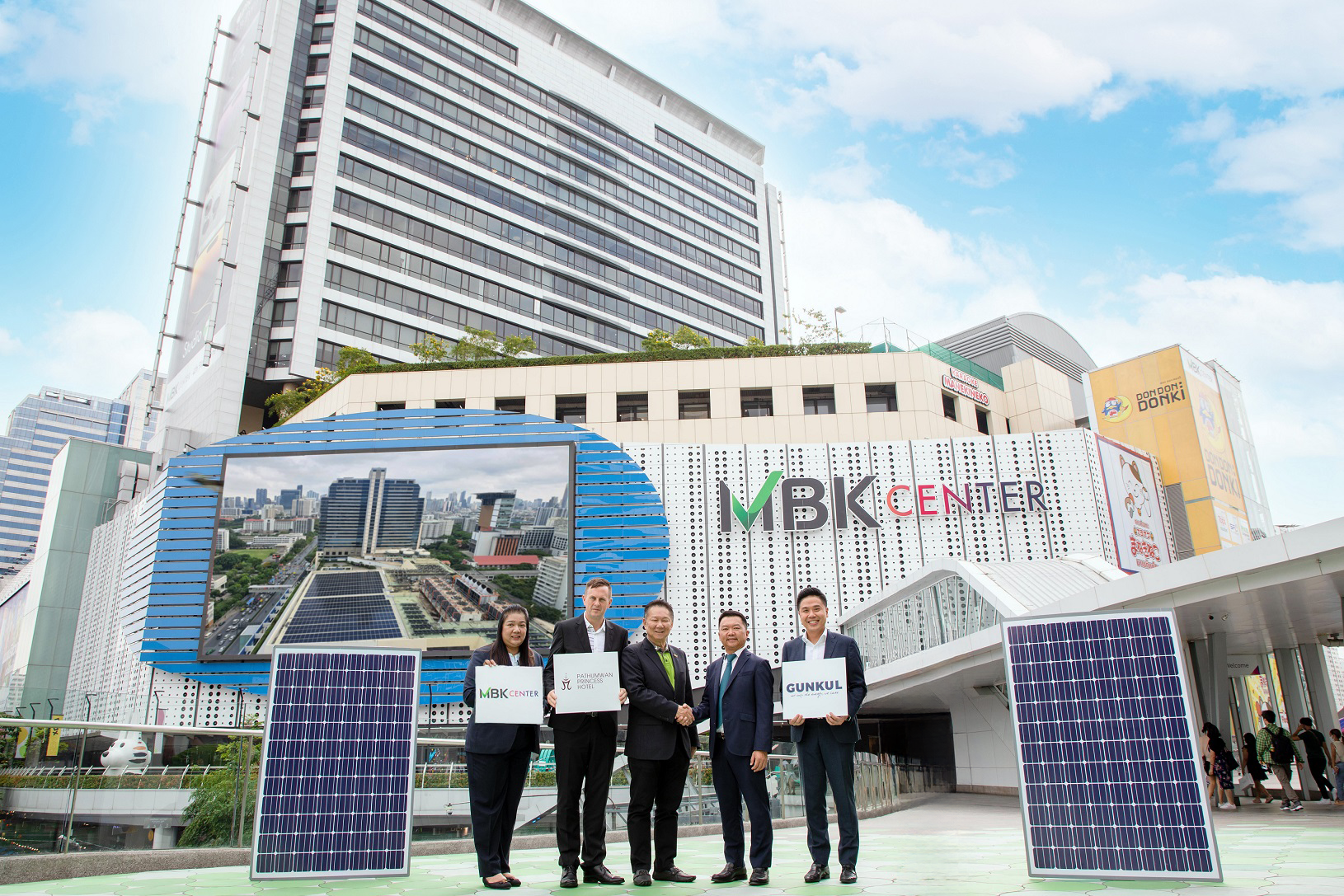 เอ็ม บี เค  เดินหน้าติดตั้ง Solar PV Rooftop ตั้งเป้าปี 68 ครอบคลุมทุกธุรกิจ ขับเคลื่อนพลังงานสะอาดอย่างยั่งยืน