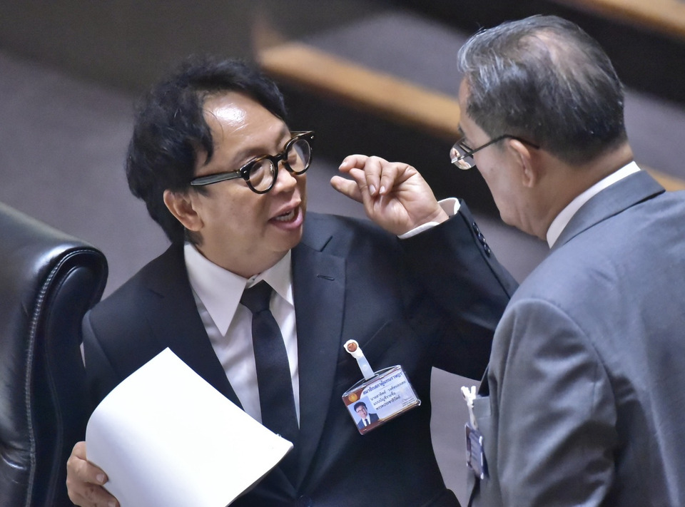 ดักคอ สส.ใต้! ‘สาทิตย์’ ซัดรัฐบาลมัดมือชก ‘แลนด์บริดจ์’  หวั่นซ้ำรอย EEC ลั่นใครคว่ำ กมธ. คือคนทรยศบ้านเกิด