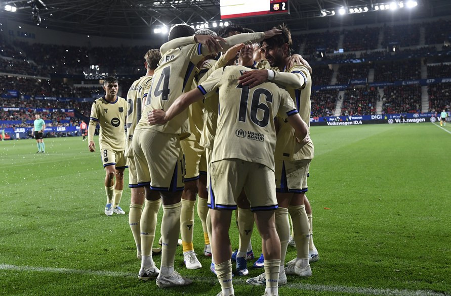 จ่อเถลิงแชมป์! บาร์ซ่าบุกเฉือนโอซาซูน่า 2-1 ทิ้งชุดขาว 14 แต้ม-ลุ้นฉลองคืนอาทิตย์นี้ทันที
