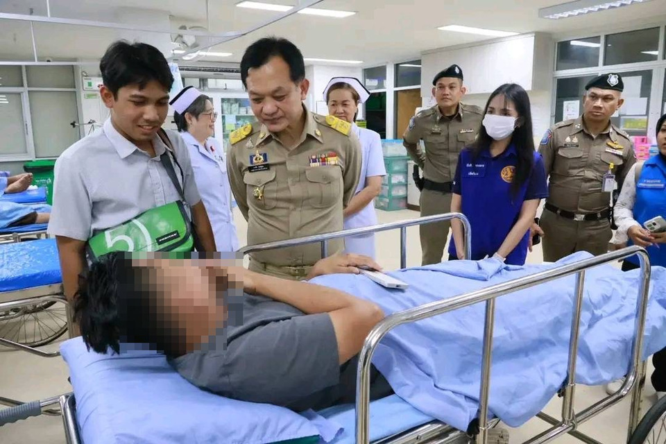 บึ้มตากใบ! ผู้ว่าฯ นราธิวาสสั่งเร่งช่วยนักท่องเที่ยวมาเลเซีย 2 ราย เจ็บจากระเบิด เดินหน้าเยียวยาเต็มที่-เพิ่มมาตรการความปลอดภัย